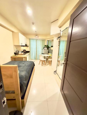 BURNHAM HILL CONDOMINIUM